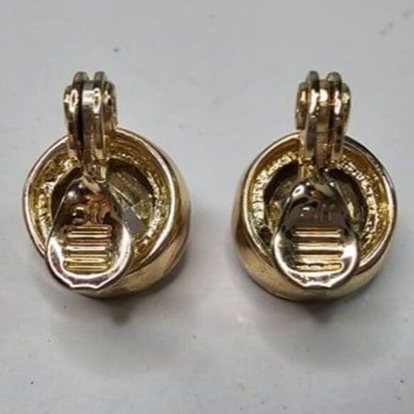 JJG Smoky Grey Faceted Cut Clip-on Gold Tone Earrings 1/2"L - Picture 3 of 4